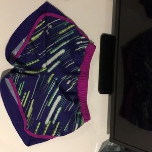 Under armour, shorts youth size small